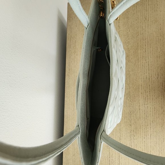 Chanel Medallion tote - Picture 2 of 10